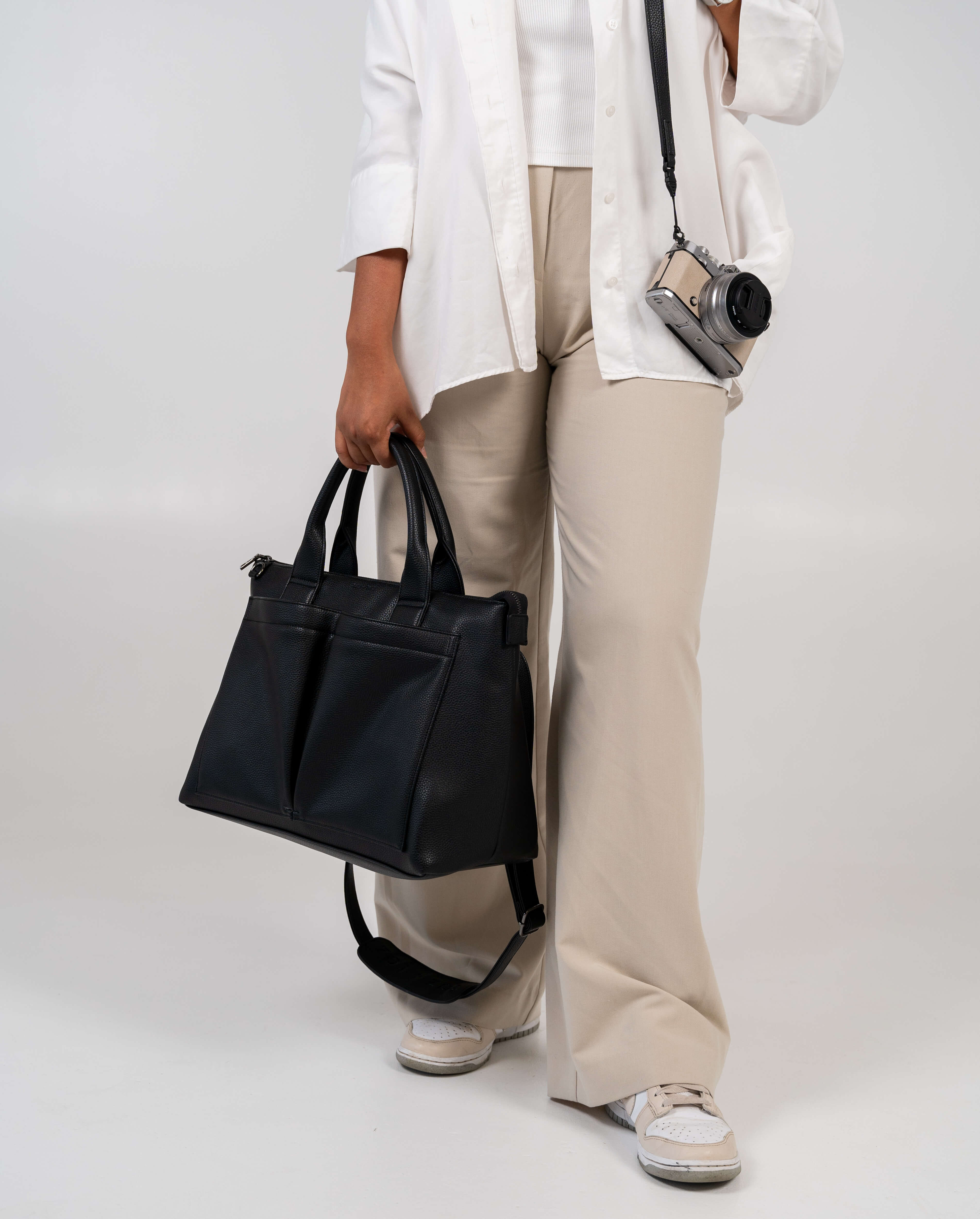 Pippa Camera Bag with Caddy (Black)-4