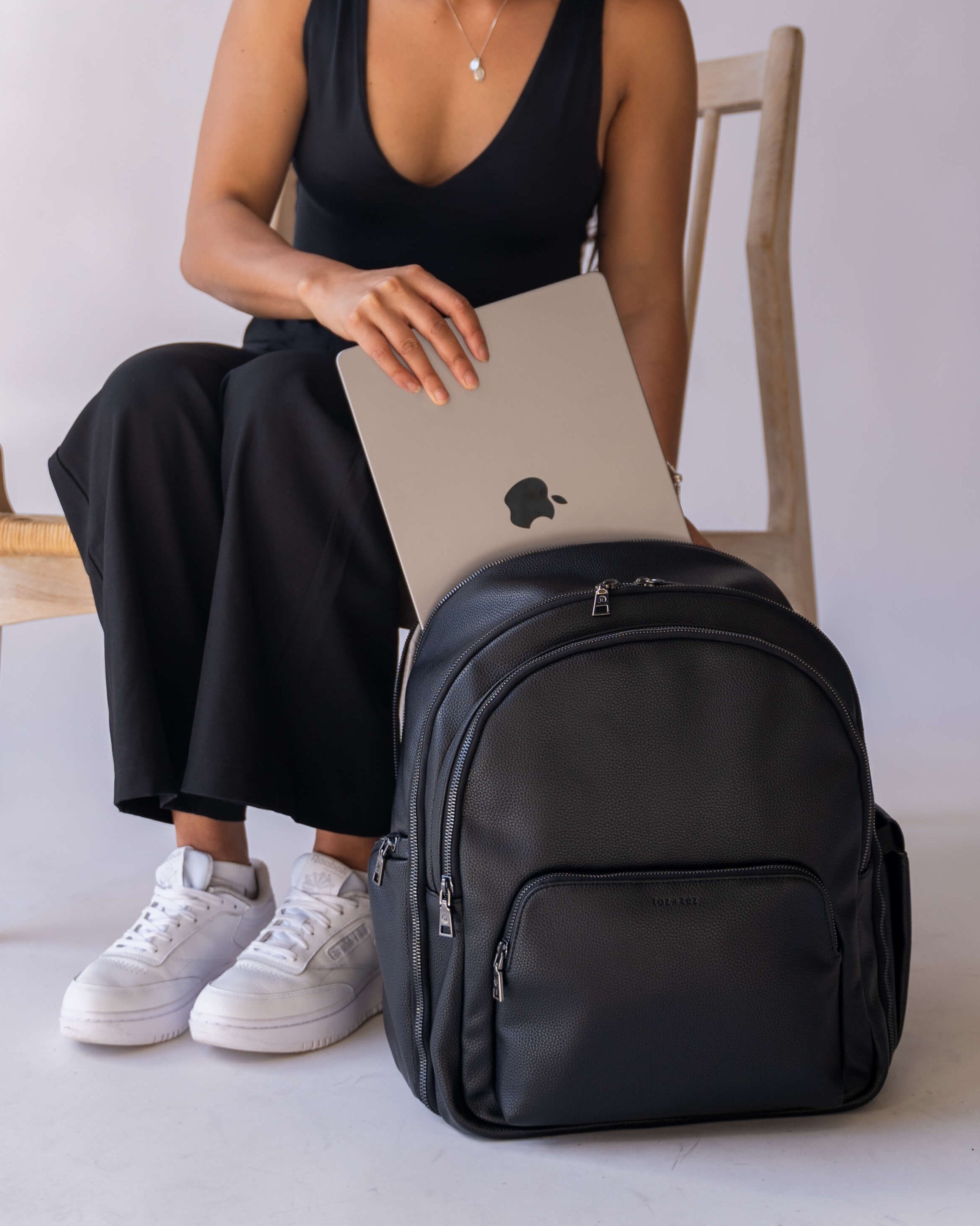 Tildy Carryall Camera Backpack (Black)-16