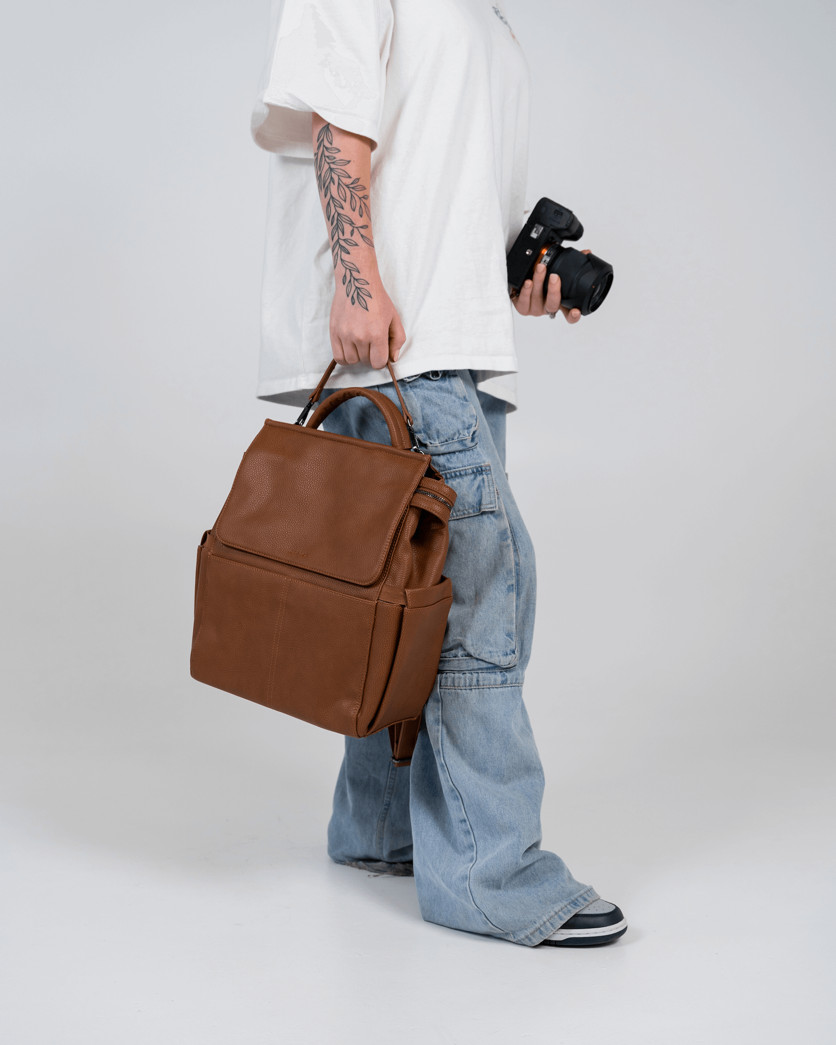 Archy Modular Camera Backpack (Tan)-10